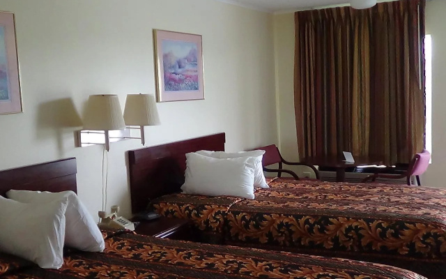 Interstate Inn Johnson City