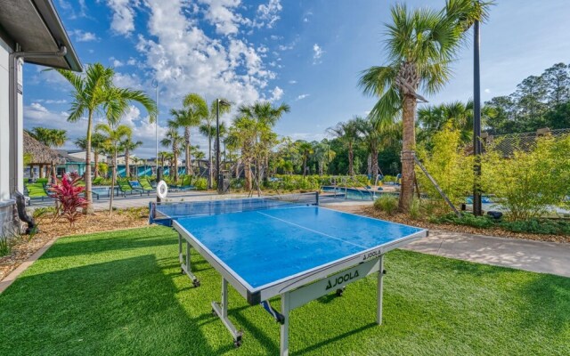 Luxury Chic Modern Home Prime Location