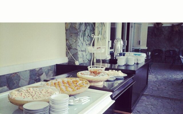 Bumi Ciherang Hotel