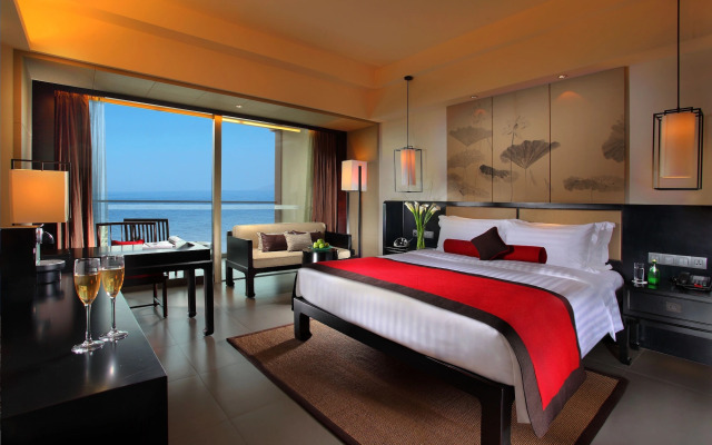 Pullman Oceanview Sanya Bay Resort & Spa