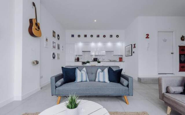 Host Apartments The Musician s Apartment With Gr