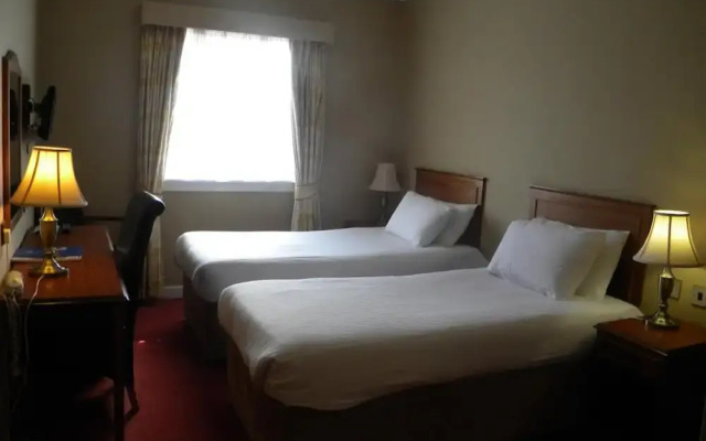 Cairn Hotel
