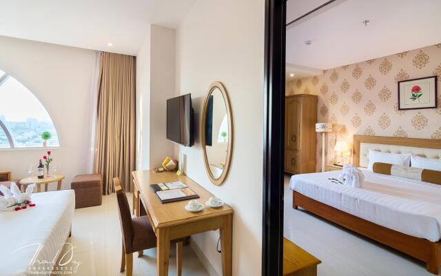 Royal Family Hotel Da Nang