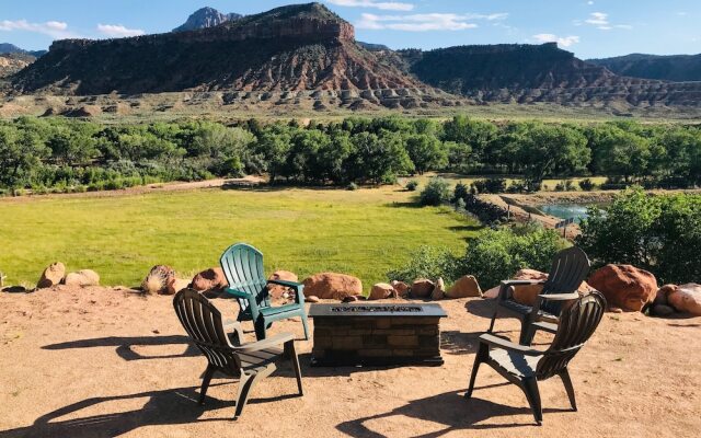 Zion Red Rock Cabin