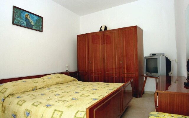 Awesome Home in Pula With Wifi and 2 Bedrooms