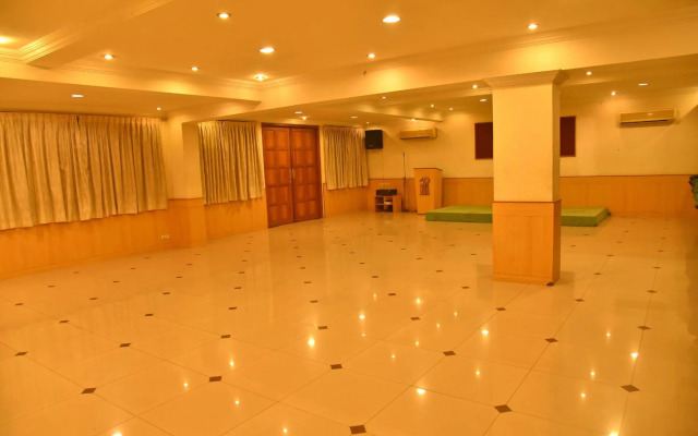 Hotel Poonja International
