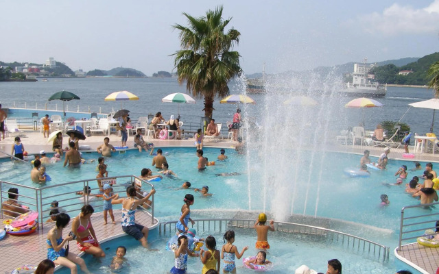 Toba Seaside Hotel