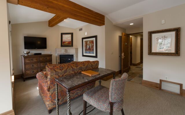 The Chateaux Deer Valley