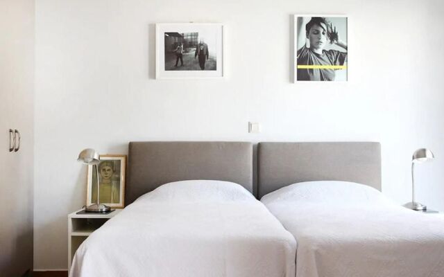 Stylish Flat Under Acropolis