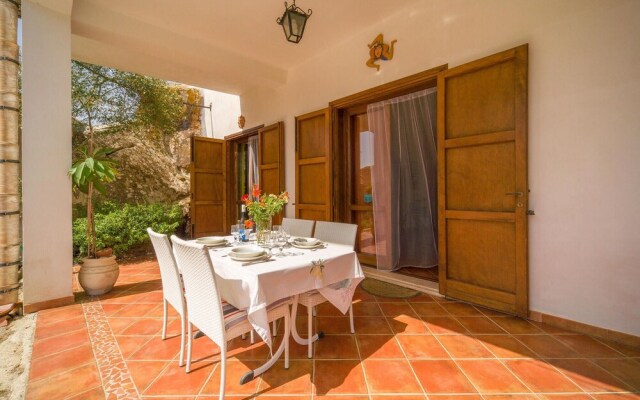 Beautiful Home in Calatafimi With 3 Bedrooms and Wifi