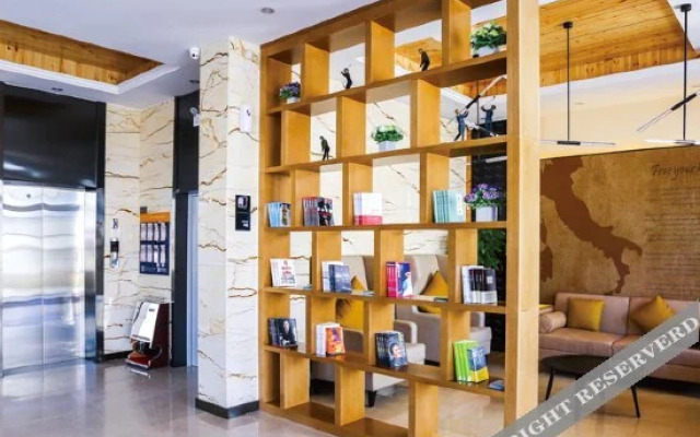 Yeste Hotel (Yingshan Hot Spring)