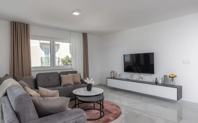 Pool Apartment Sunset With Sea View