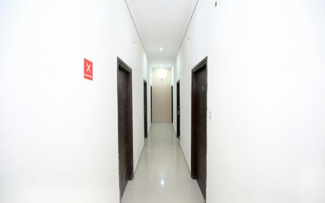 OYO 13088 Hotel Basant