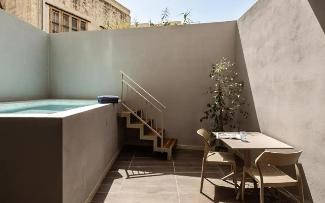 The Segond Hotel