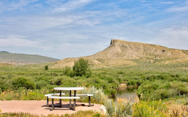 Allington Inn & Suites