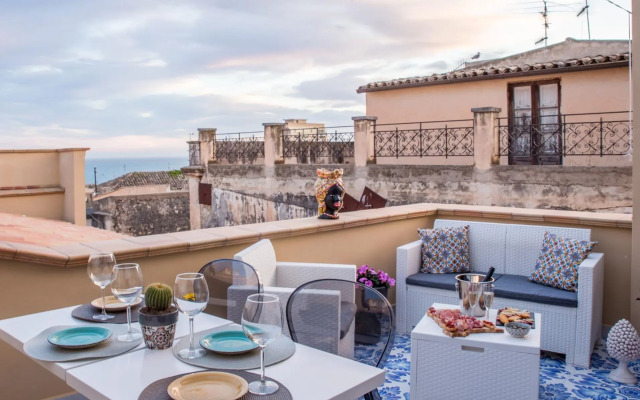 Kéramos Luxury Rooms