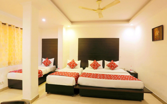 Airport Hotel Chanakya – Guest Rooms – Delhi