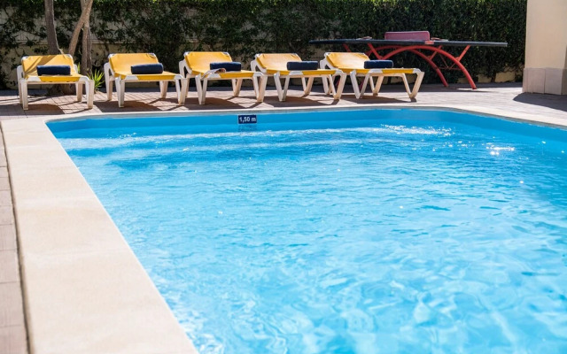 Villa Dorado