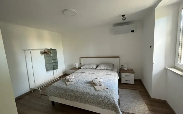 Elegant Lovran Apartment With Garden