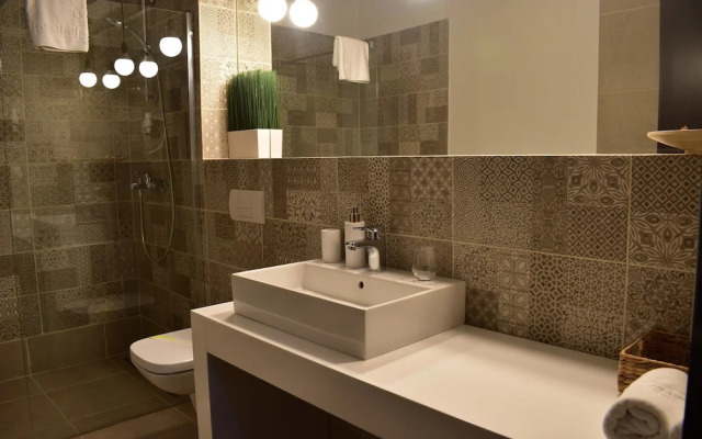 Vendi Grand Square Residence