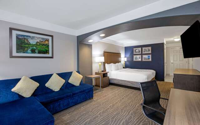 La Quinta Inn & Suites by Wyndham Manteca - Ripon