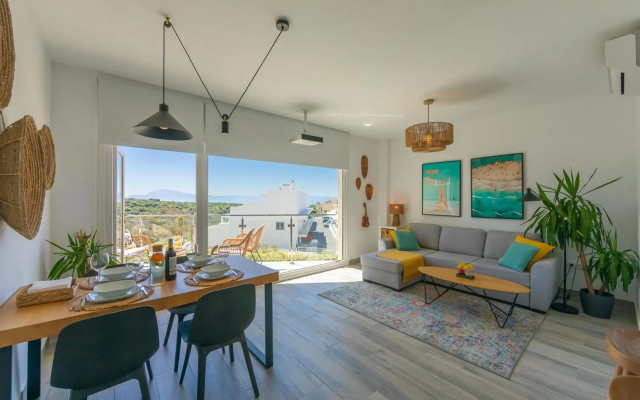 Views, Terrace & Pool - Fibre WIFI - SimplyTarifa