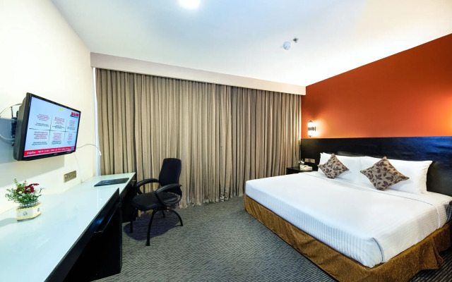 Pearl Grand By Rathna