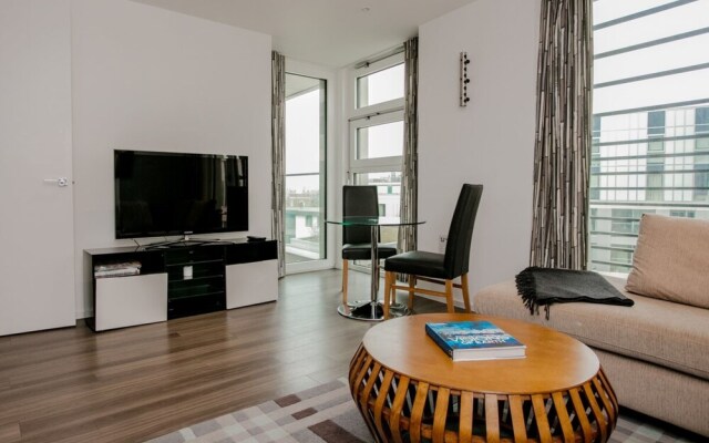 Modern 1 Bedroom Flat in Wandsworth