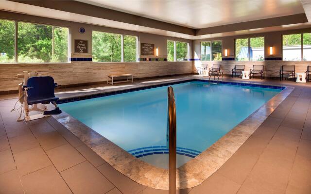 GLō Hotel Asheville-Blue Ridge Parkway