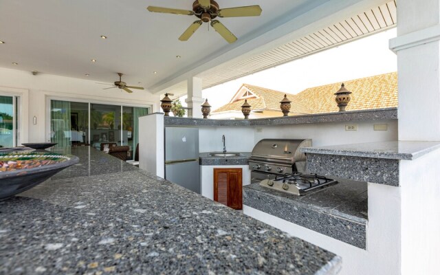 Private 3 Bedroom Pool Villa PP10