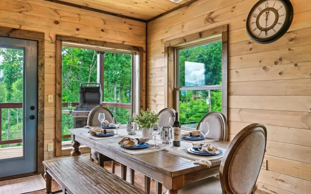 Newly Built Amazing View Chalet Perfect Location