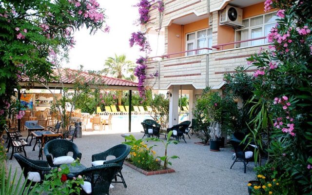 Beyaz Saray Hotel