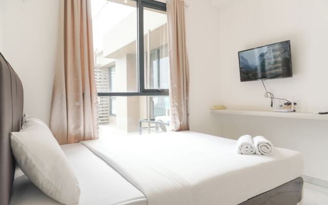 Well Furnished And Homey Studio Sky House Alam Sutera Apartment