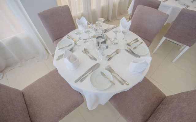 Hotel Oásis Porto Grande