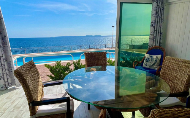 Magnifique appartement en front de mer, Caneylles