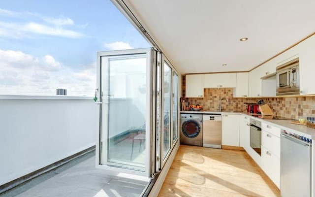 Beautiful 2-bed Apartment in London
