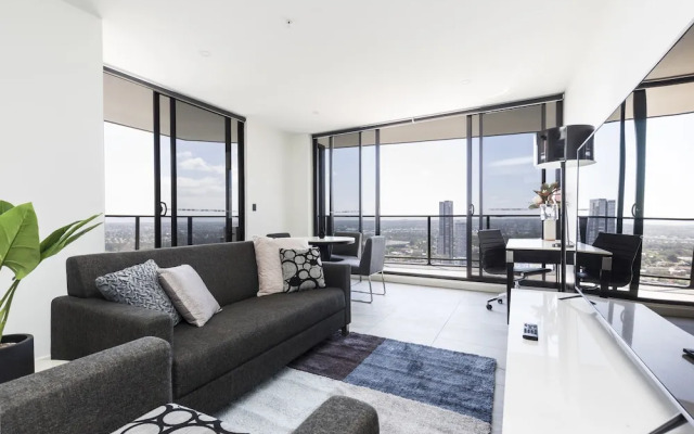 Panoramic Views, AMAZING Location Brand New!!