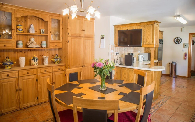 Capolla House, Clifden