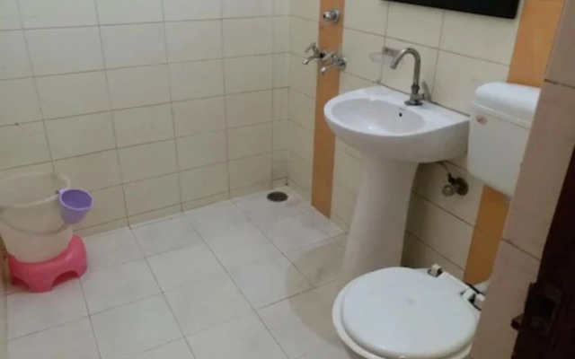 Oyo 23168 Hotel G C Regency