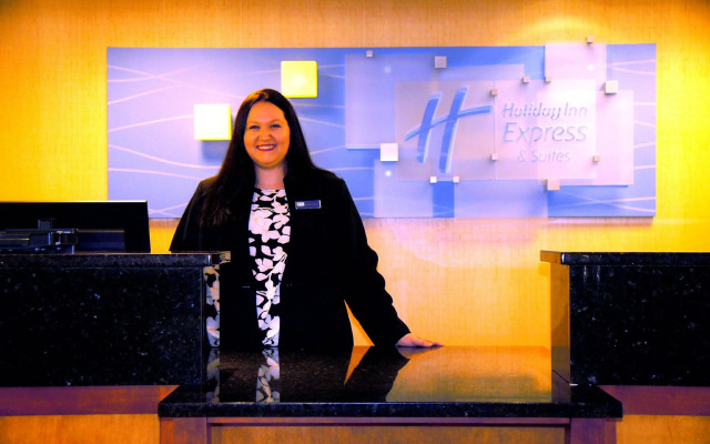 Holiday Inn Express & Suites Williamsburg by IHG