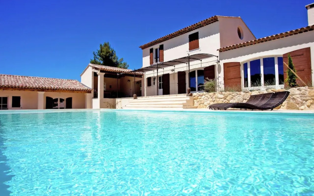 Luxury Villa in Provence With a Private Pool