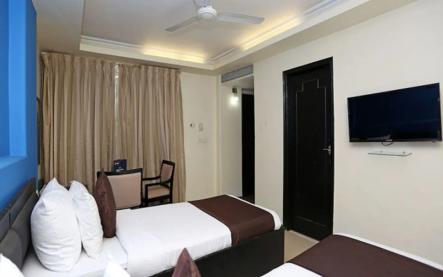 Oyo 23224 Green Park Residency