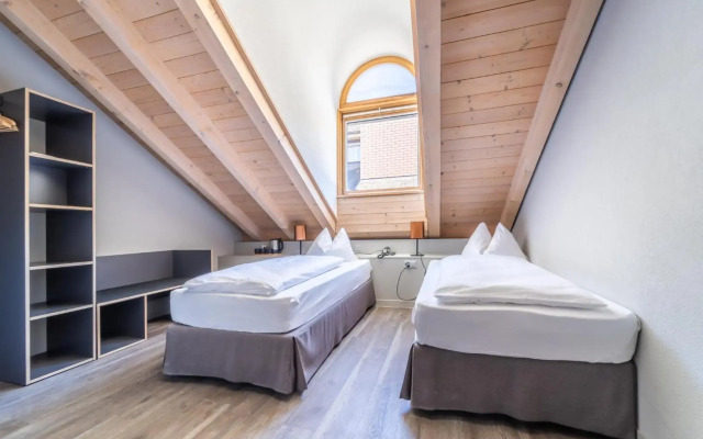 The Guesthouse by the Hey Hotel