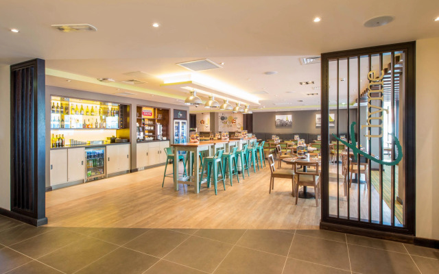 Premier Inn Lichfield City Centre