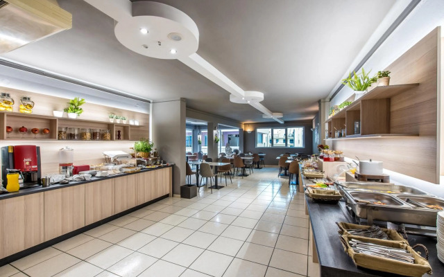 Galaxy Hotel