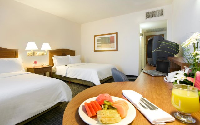 Fiesta Inn Express San Luis Potosí Oriente