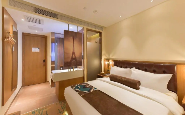 Choenix Hotel (Beijing Tiananmen Square Qianmen Street Subway Station)