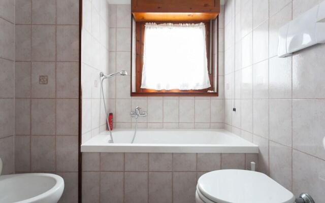 Bollate - Via Dante 33