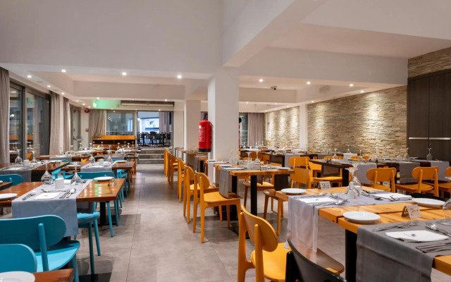 Kefalos - Damon Hotel Apartments