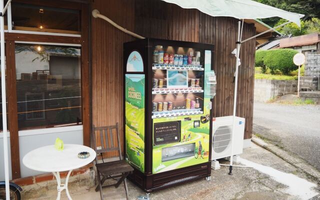 Trip Base Coconeel - Hostel